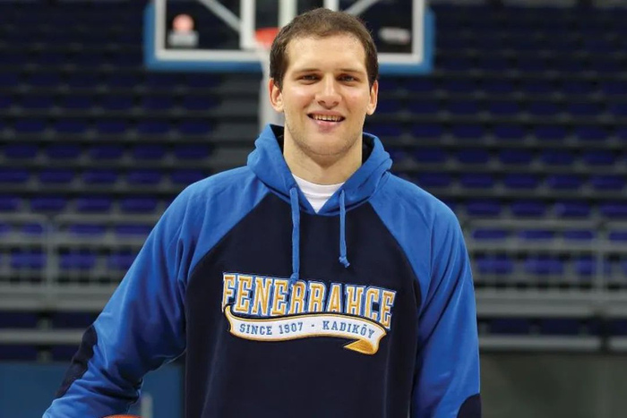 诺里奇城逆袭成功,首战主场联赛面向崩塌的简单介绍 诺里奇城逆袭成功,首战主场联赛面向崩塌的简单介绍