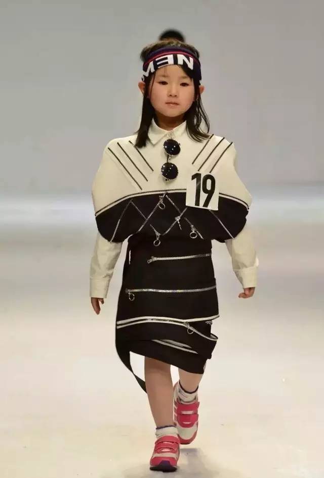 球场上的风云人物,谁能成为明日之星?的简单介绍 球场上的风云人物,谁能成为明日之星?的简单介绍