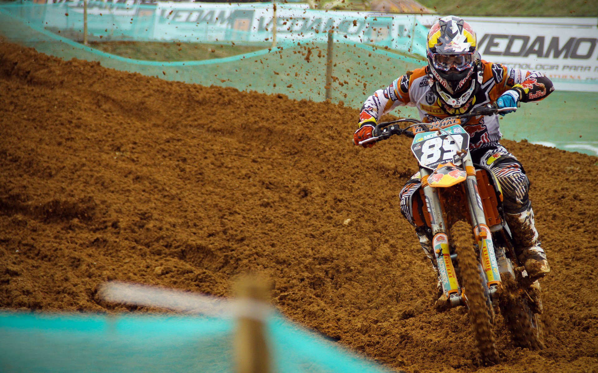 魔术生死战擒新疆，乔治一剑封喉成关键先生