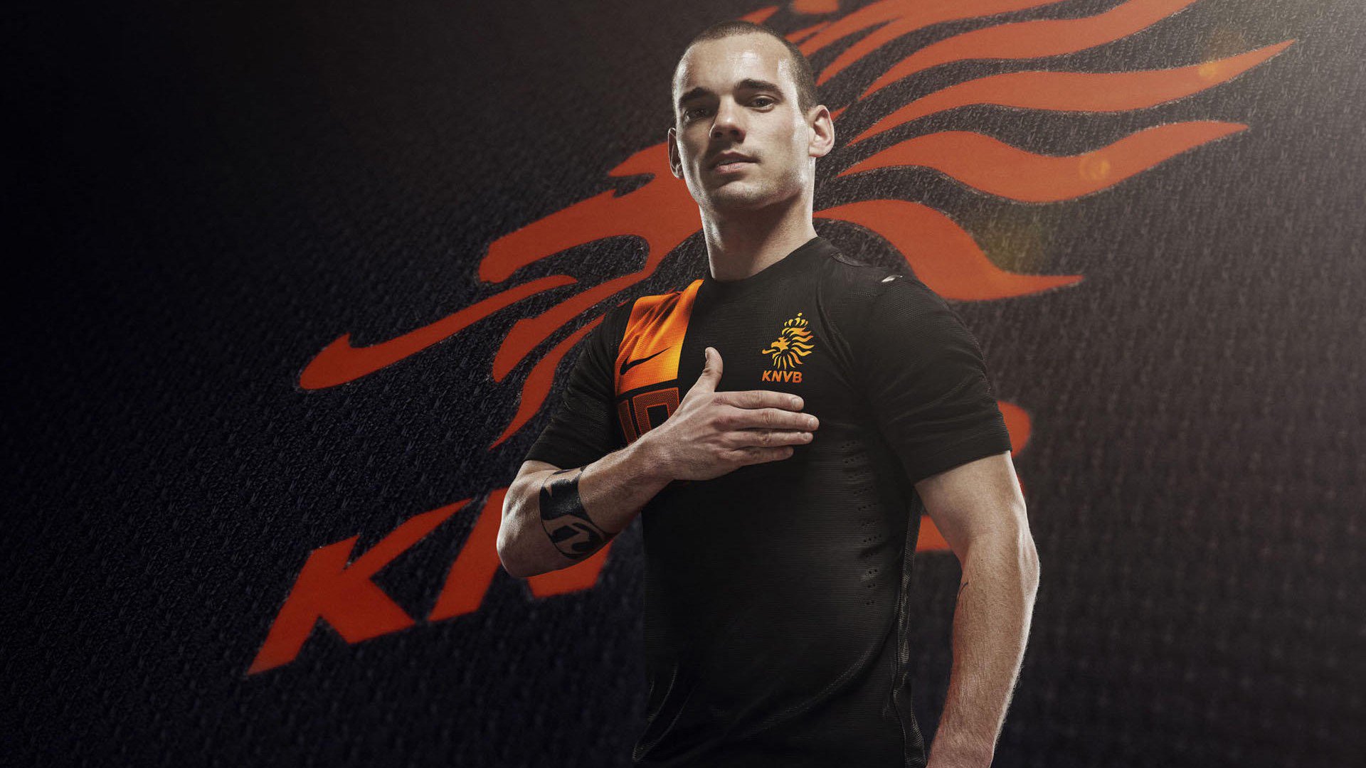 英超争冠之夜，浓眉彻底打爆防线，当足球与篮球的荣耀在同一个夜晚燃烧